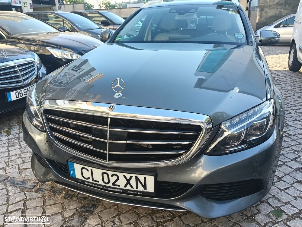 Mercedes-Benz C 300 h Exclusive - 44