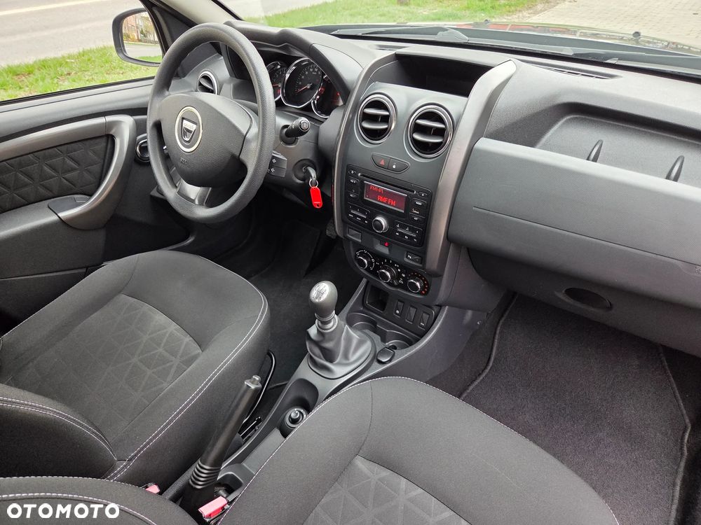 Dacia Duster 1.2 TCe Celebration S&S EU6 - 7