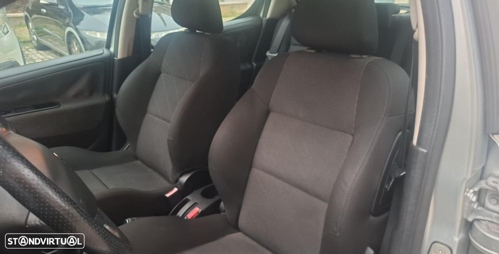 Peugeot 207 1.4 16V Open - 11