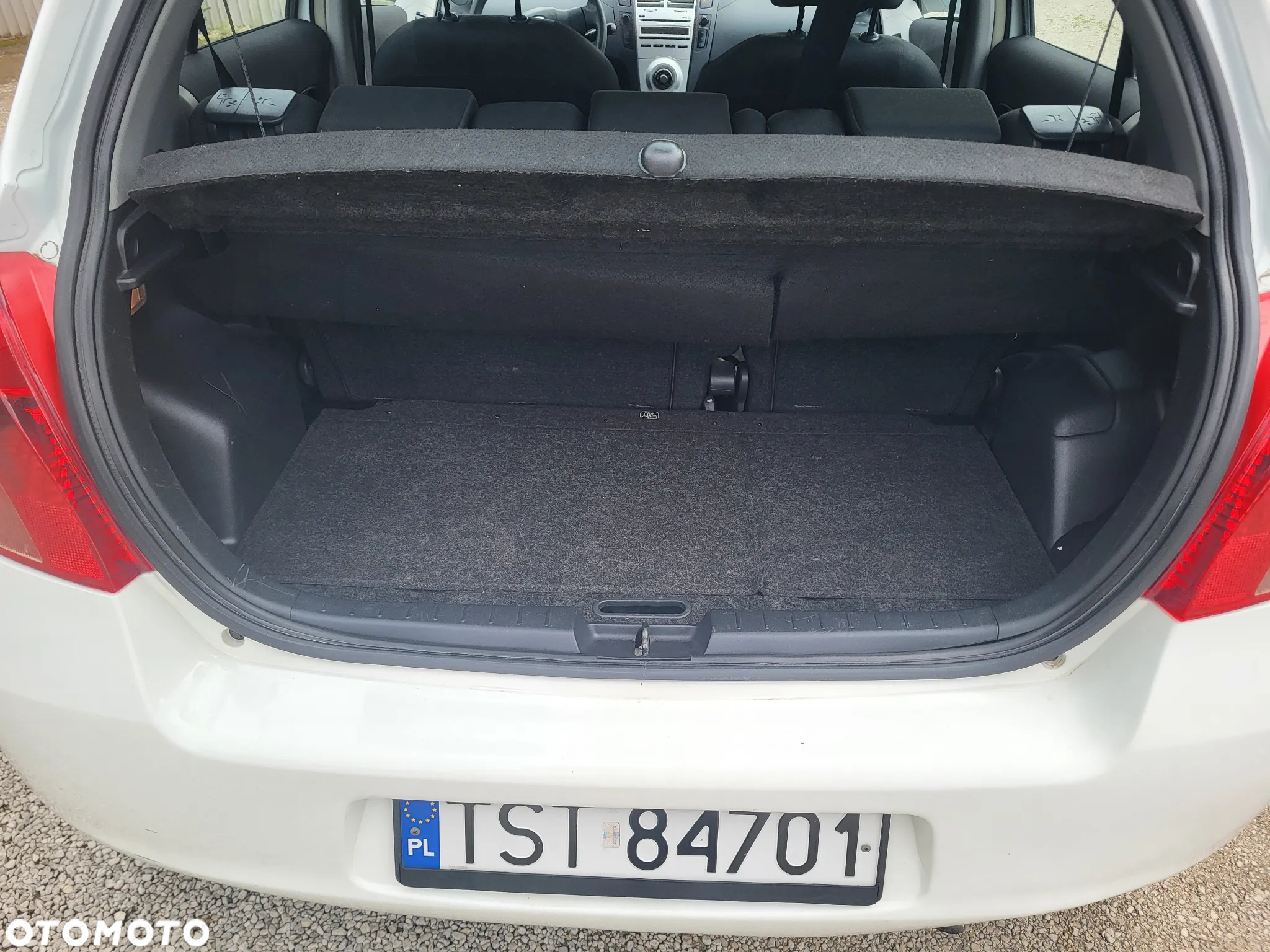 Toyota Yaris - 8