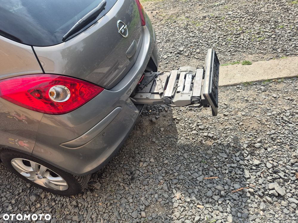 Opel Corsa 1.4 16V Automatik 150 Jahre - 12