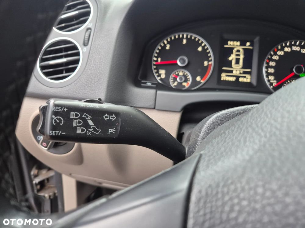 Volkswagen Golf Plus 2.0 TDI DPF DSG Team - 23