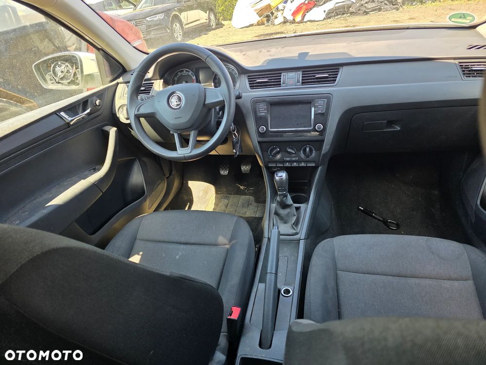 Skoda RAPID 1.0 TSI Ambition - 10