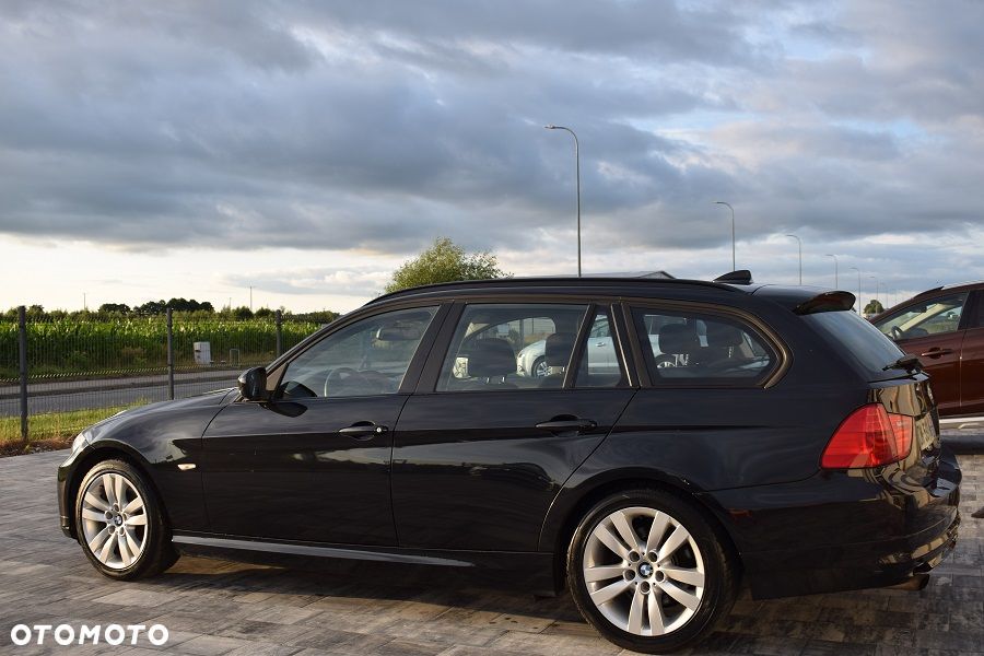 BMW Seria 3 318d DPF Edition Lifestyle - 4