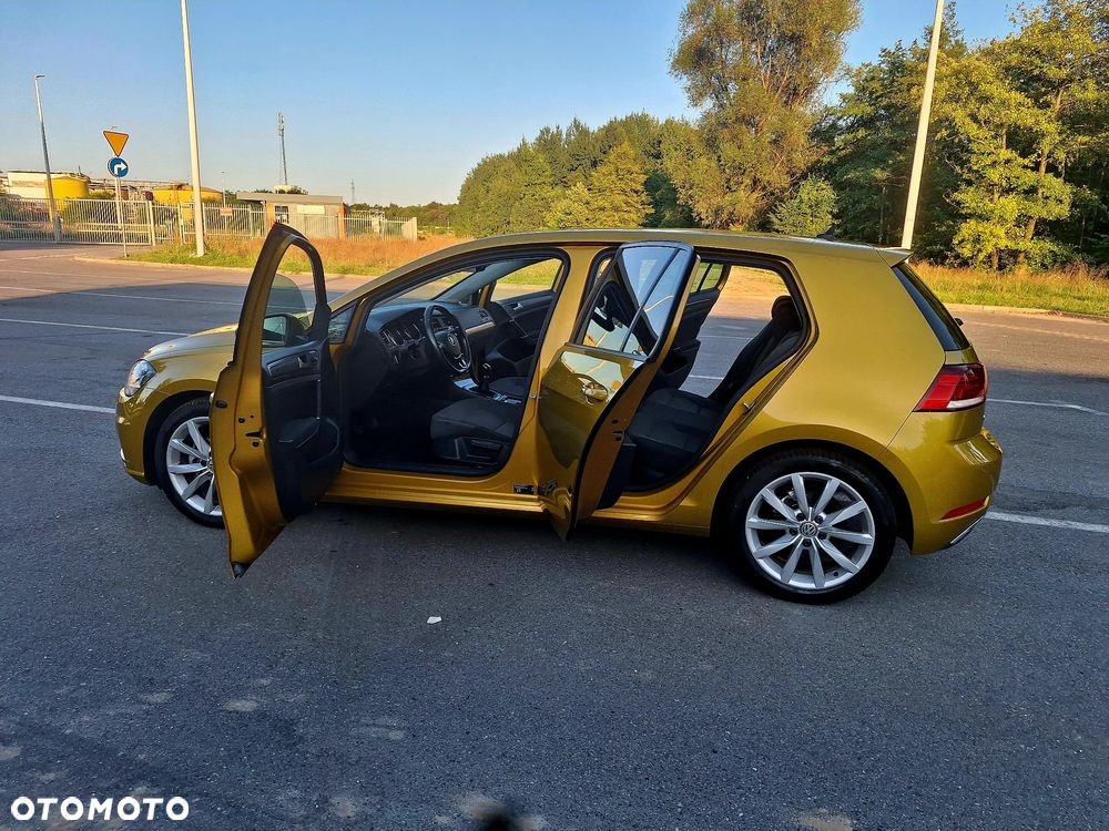 Volkswagen Golf - 23
