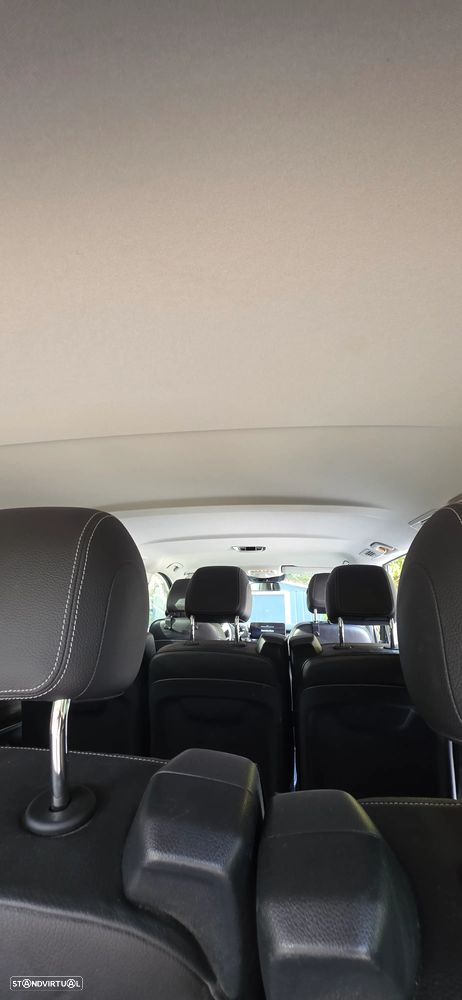 Mercedes-Benz EQV 300 Longo - 10