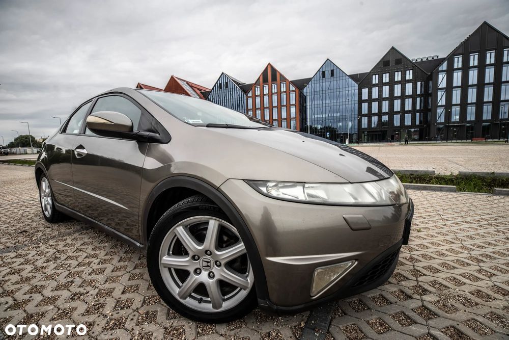 Honda Civic 1.8 Executive - 14