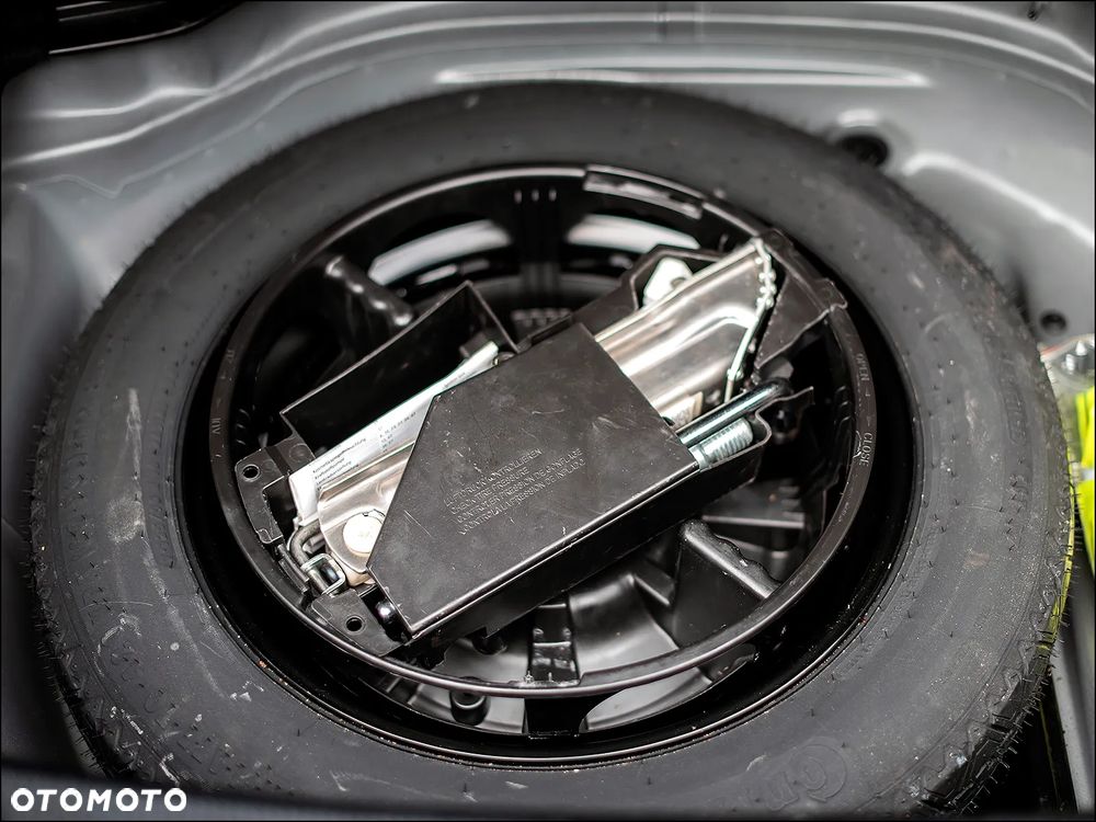 Mercedes-Benz Klasa C - 37