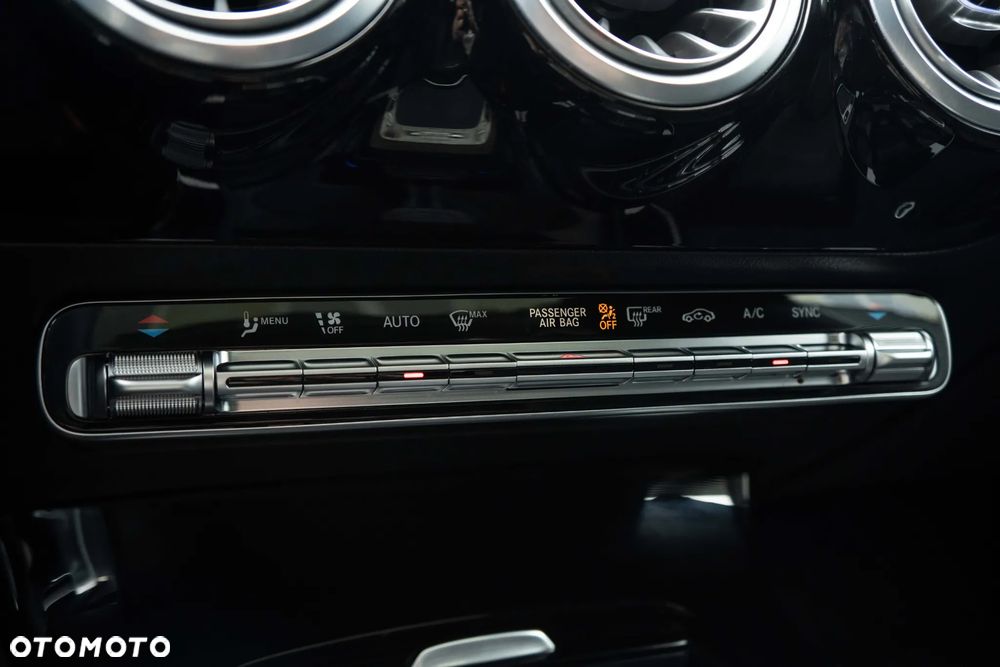 Mercedes-Benz CLA 220 mHEV 4-Matic AMG Line 8G-DCT - 27