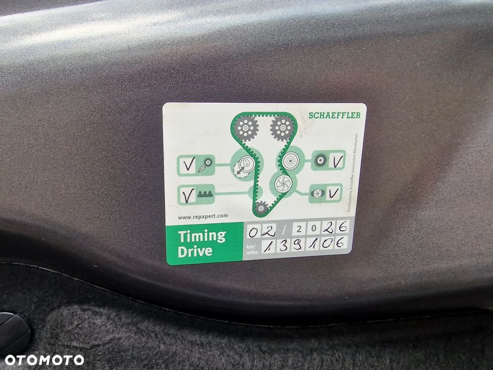 Peugeot 2008 BlueHDi FAP 120 STOP & START Allure - 15