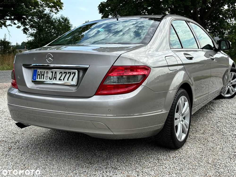 Mercedes-Benz Klasa C 180 Kompressor Avantgarde - 27