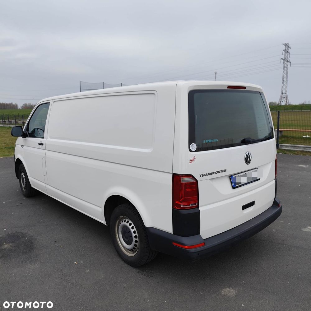 Volkswagen Transporter - 2