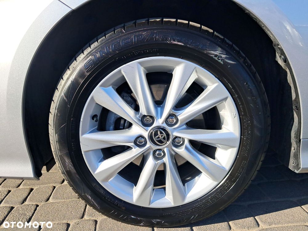 Toyota Corolla - 10
