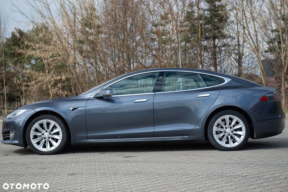 Tesla Model S Long Range Plus - 5