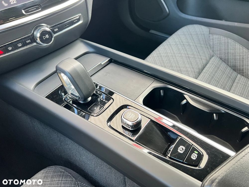 Volvo V60 B4 D Core - 20