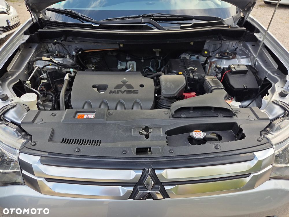 Mitsubishi Outlander - 5