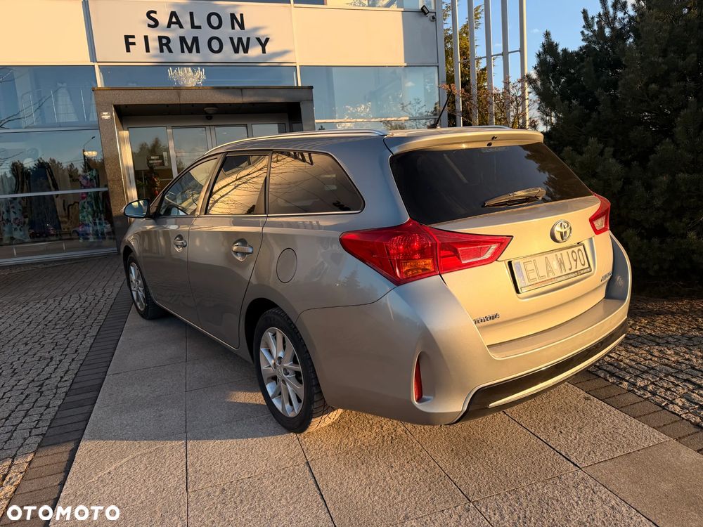 Toyota Auris 1.6 Executive - 18