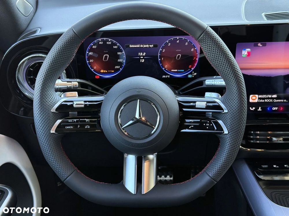 Mercedes-Benz GLB - 18