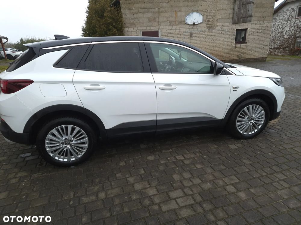 Opel Grandland X 1.2 Start/Stop Automatik 120 Jahre - 17