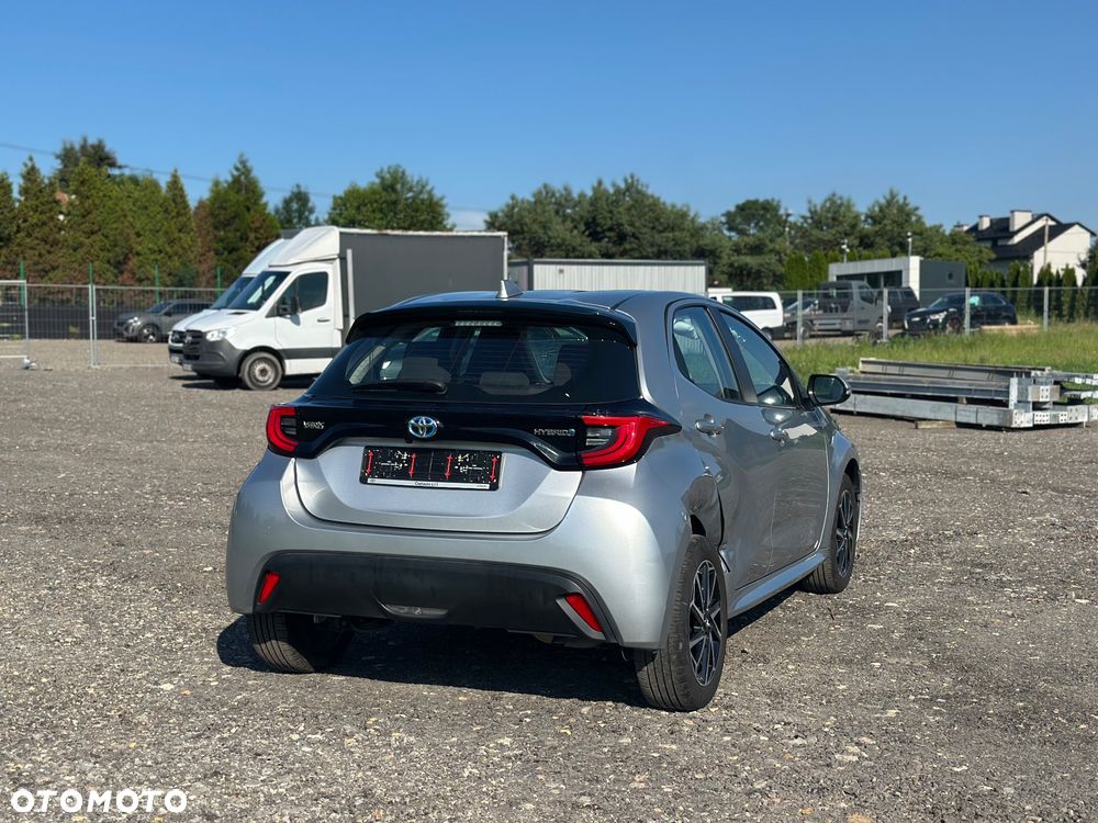 Toyota Yaris - 13