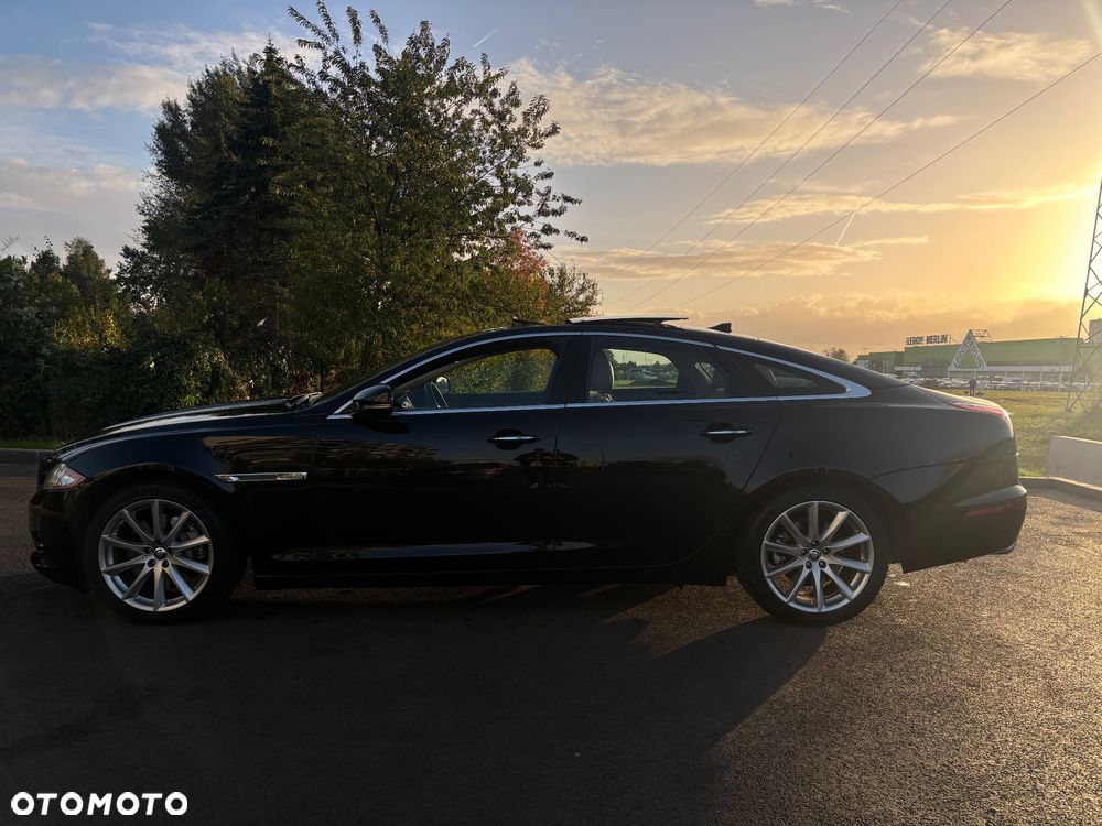 Jaguar XJ 3.0 T Premium Luxury - 34