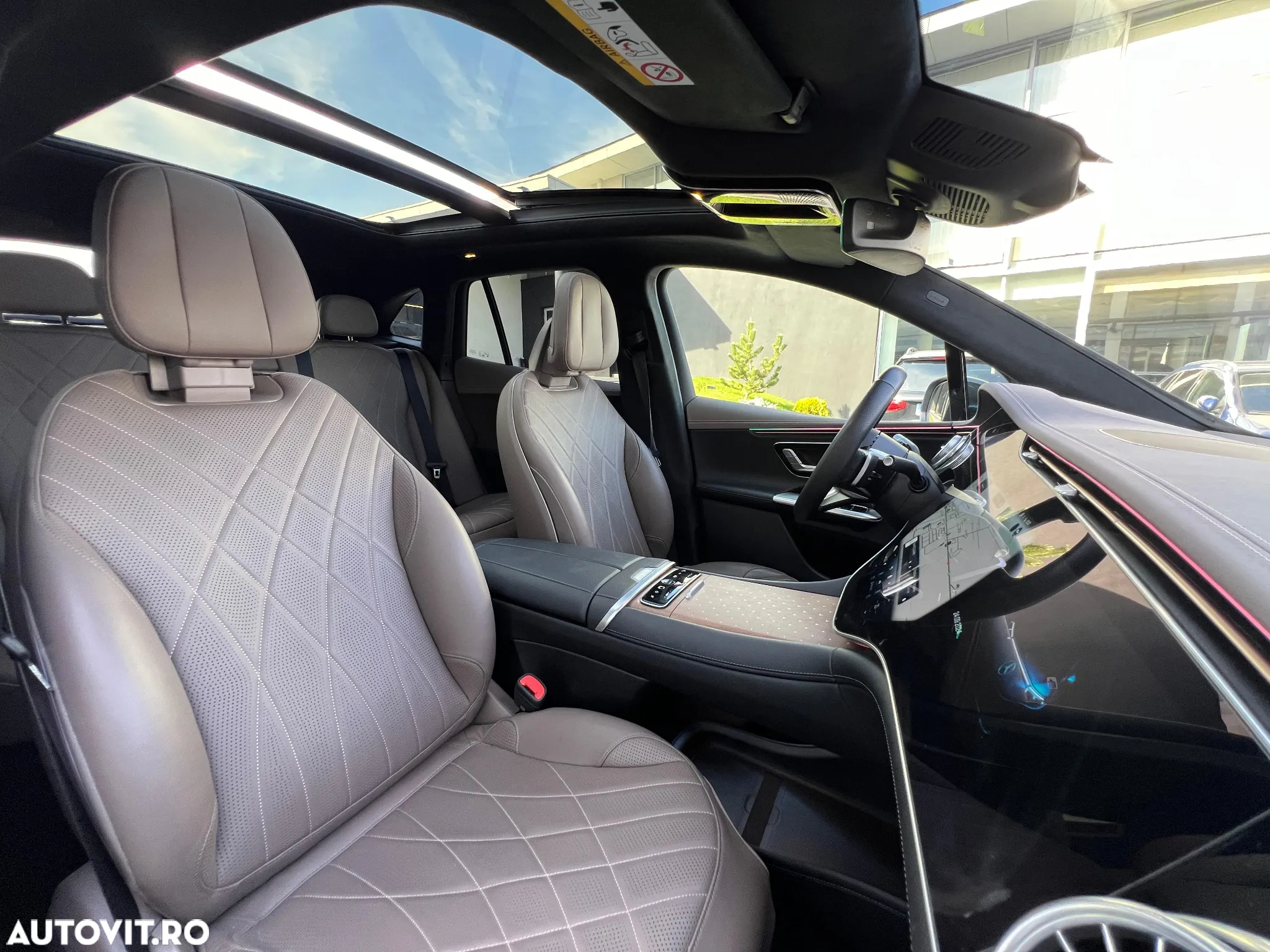 Mercedes-Benz EQE 500 4MATIC - 17