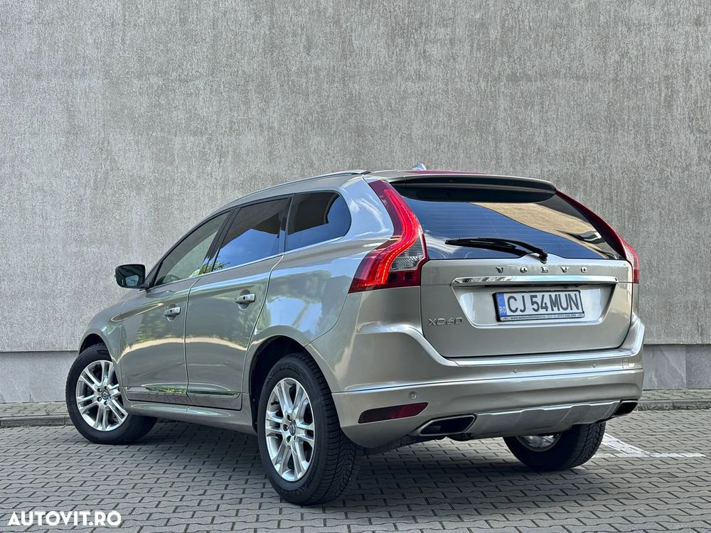 Volvo XC 60 D4 Geartronic Summum - 6
