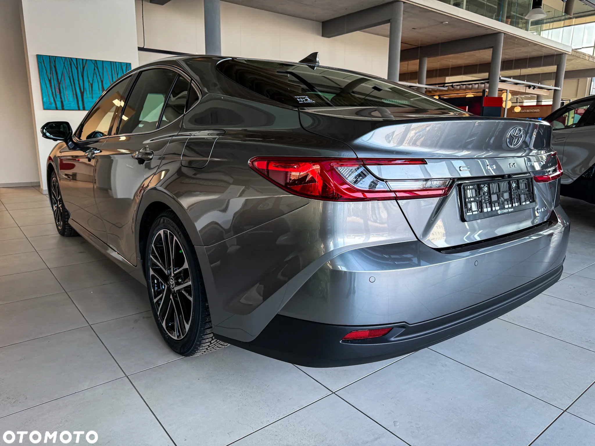 Toyota Camry - 6