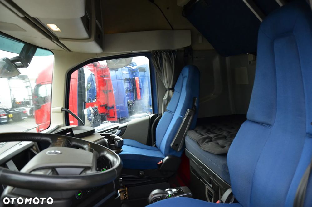 Volvo FH 500 NEW / MEGA / 2022r. / KLIMA P. / FULL LED / ACC / NAVI / KAMERA / DE / 9824 - 10
