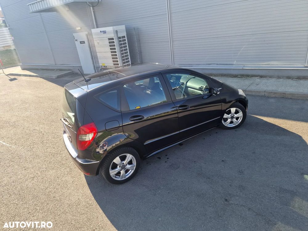 Mercedes-Benz A 180 - 32