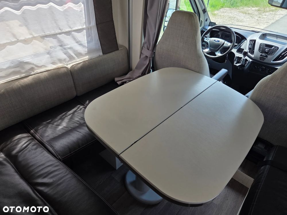 Ford CHAUSSON 716 - 9