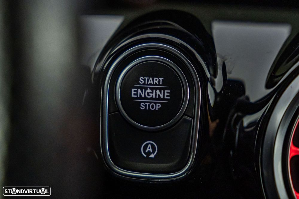 Mercedes-Benz A 180 d AMG Line Aut. — fotografia 22