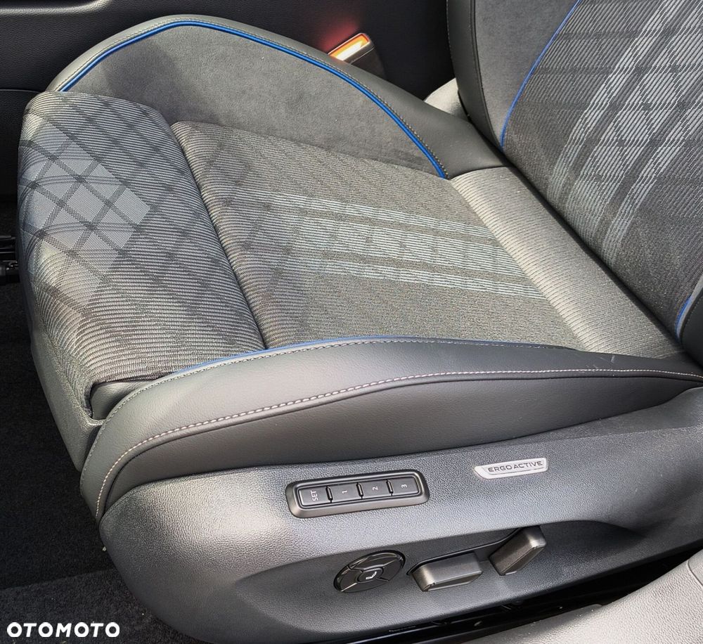 Volkswagen Passat Variant 2.0 TSI R-Line Plus DSG - 12