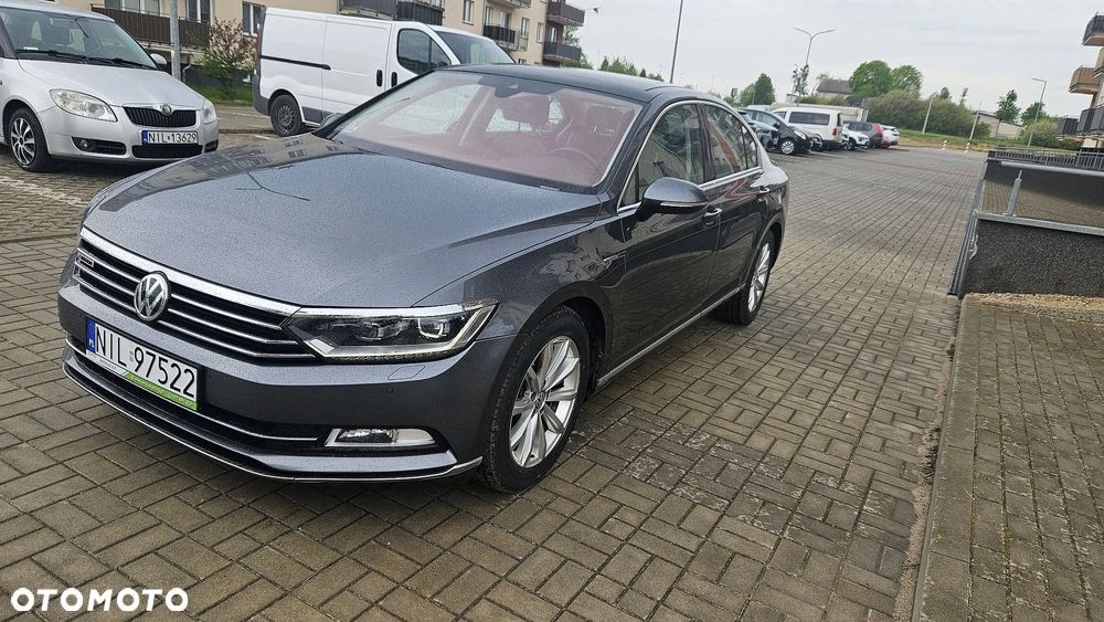 Volkswagen Passat 2.0 TDI Bi-Turbo BMT 4Mot Highline DSG - 2
