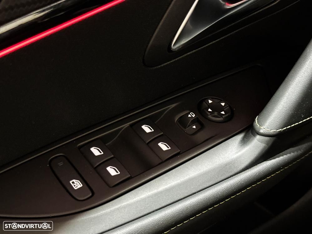 Peugeot e-208 50 kWh GT Pack - 42