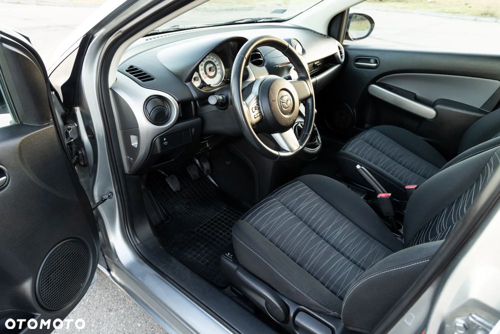 Mazda 2 1.3 Exclusive - 17