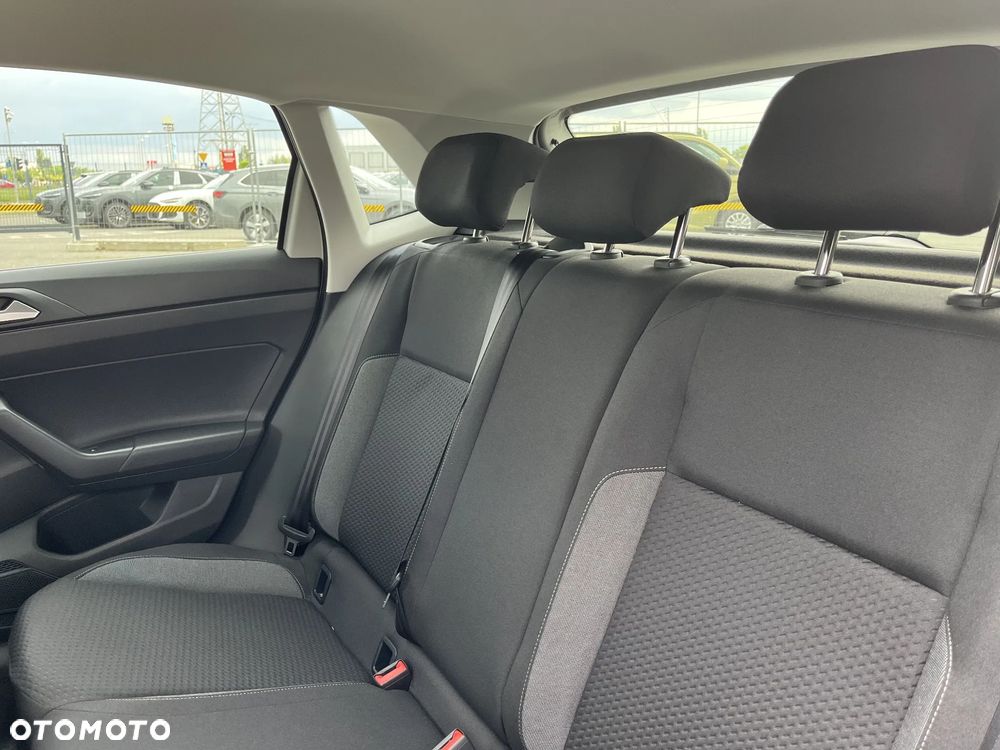 Volkswagen Polo 1.0 MPI Life Plus - 16