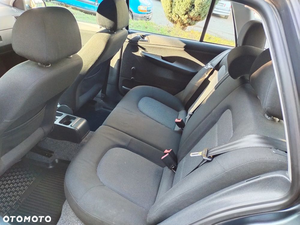 Skoda Fabia 1.4 16V Fresh - 9