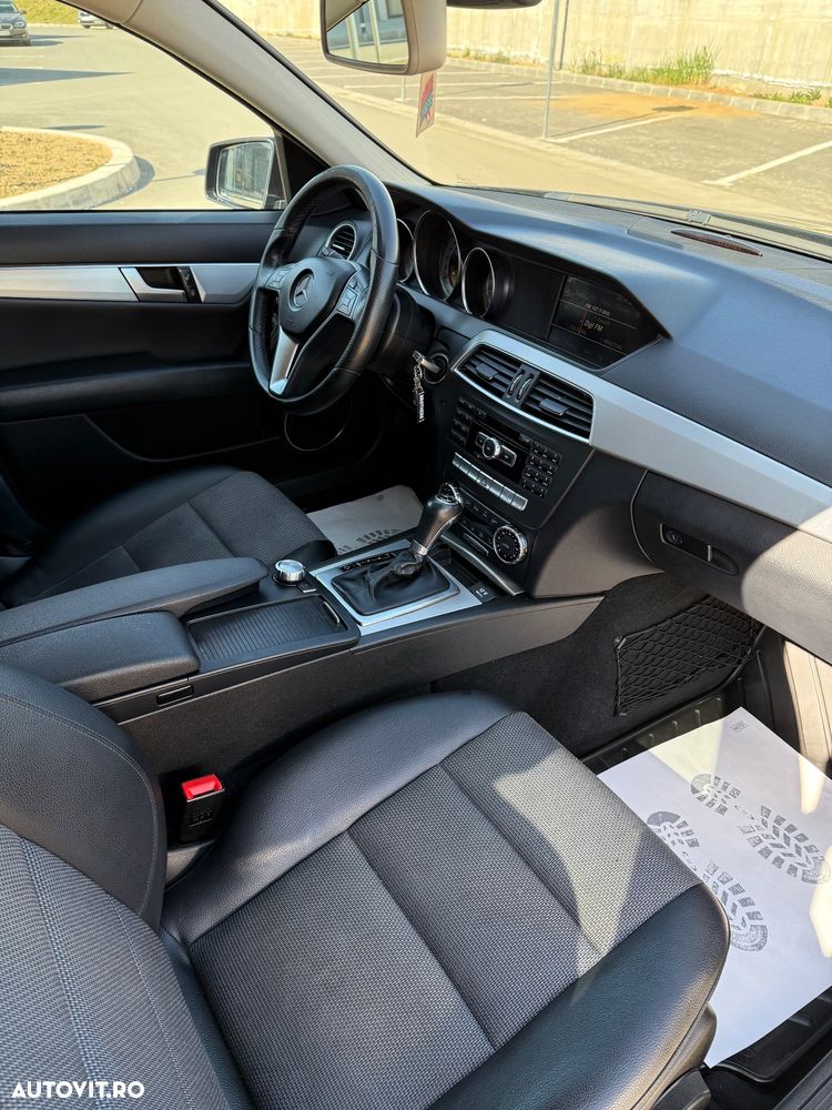 Mercedes-Benz C 220 CDI DPF Automatik Avantgarde - 8