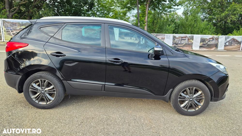 Hyundai ix35 2.0 CRDI 4WD Automatik Premium - 8