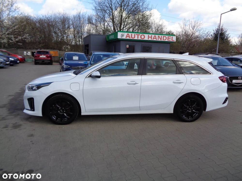 Kia Ceed 1.6 GDI DCT OPF Platinum Edition - 1