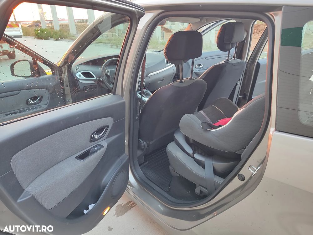 Renault Scenic - 7