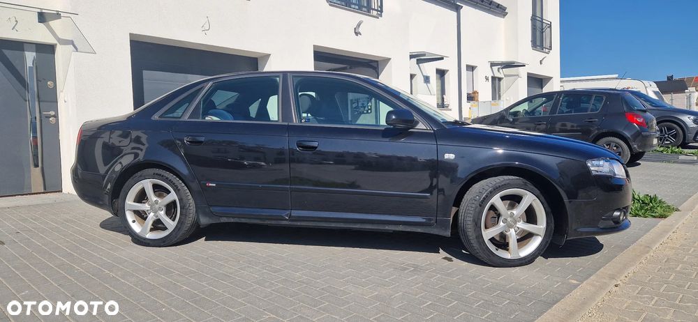 Audi A4 Limousine - 3