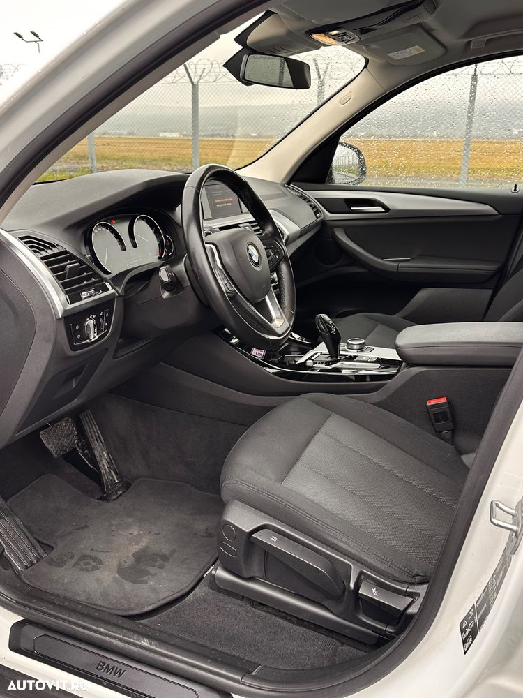 BMW X3 xDrive20d AT Advantage - 12
