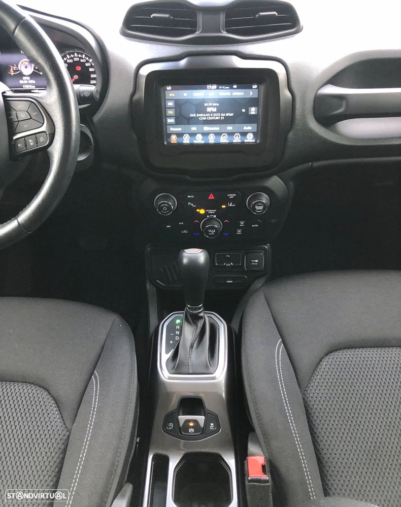 Jeep Renegade 1.3 T Limited DCT - 30