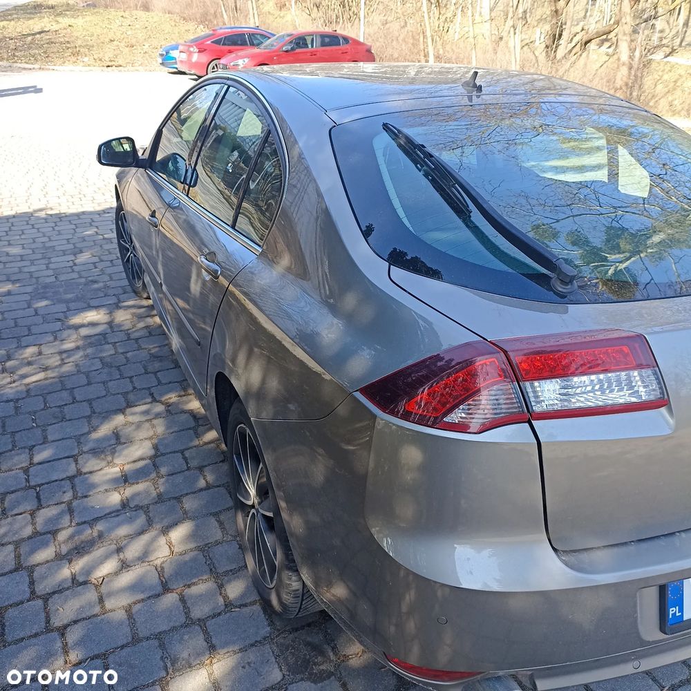 Renault Laguna 2.0 dCi Black Edition - 4