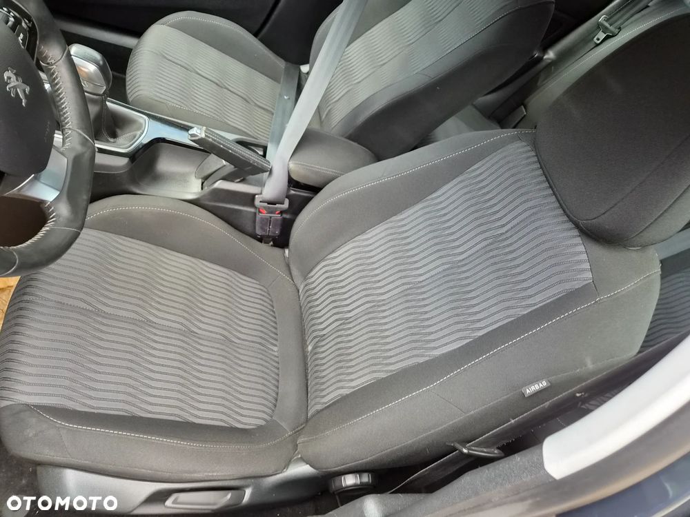Peugeot 308 110 e-THP Stop & Start Active - 11