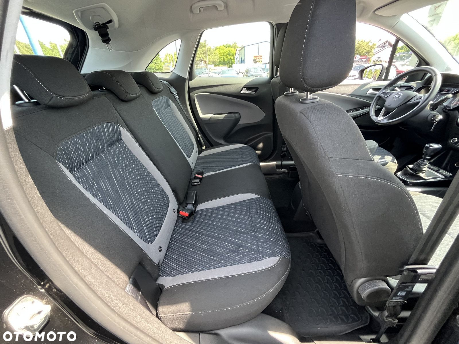 Opel Crossland X - 15