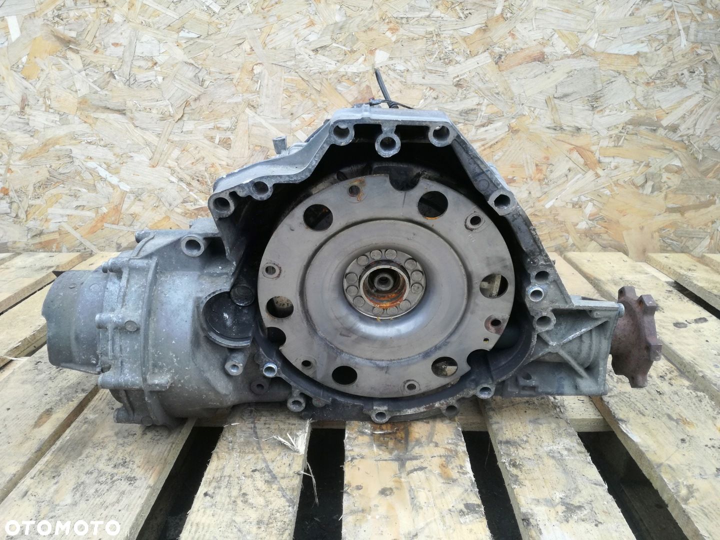 Audi A4 skrzynia biegów JJG 2.0 Diesel 143KM Manualna 2008r - 1