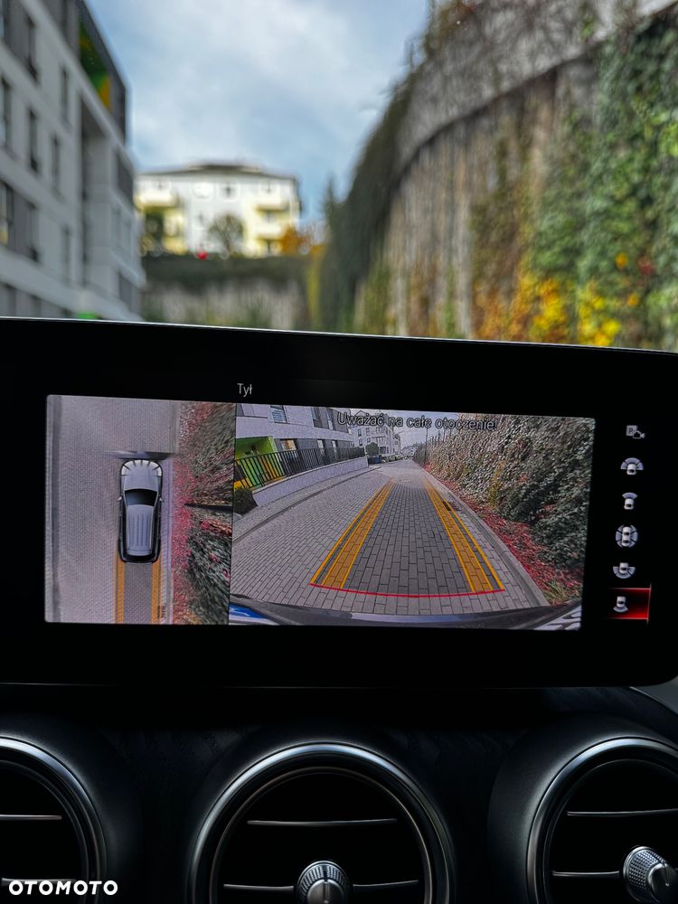 Mercedes-Benz GLC 200 d 4-Matic Business Edition - 32